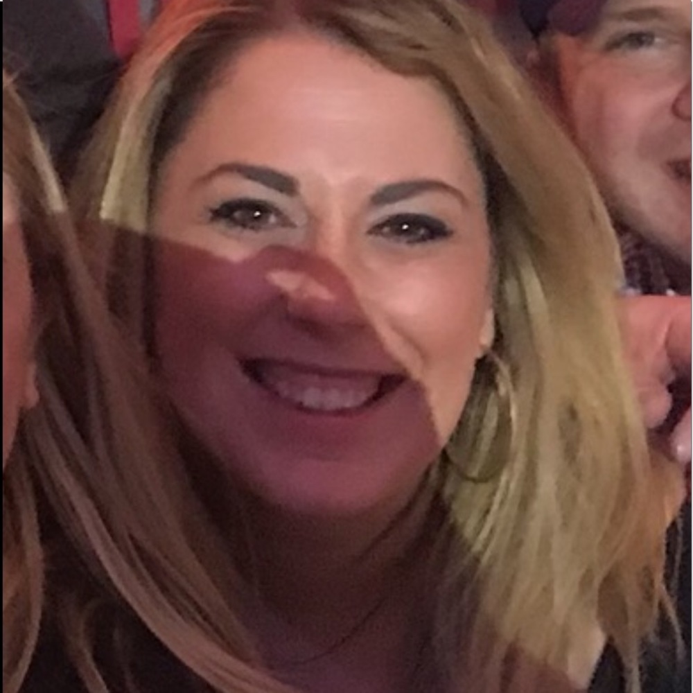 Meet your Posher, Cristina